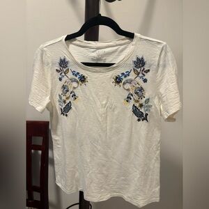 Talbots White Tee with Blue and Yellow Embroidery
